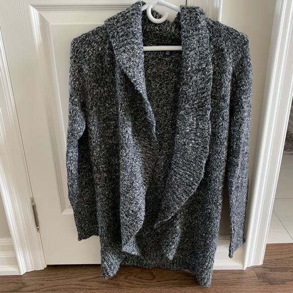 Banana Republic Knit Oversized Cardigan 🧶 - Picture 1 of 4